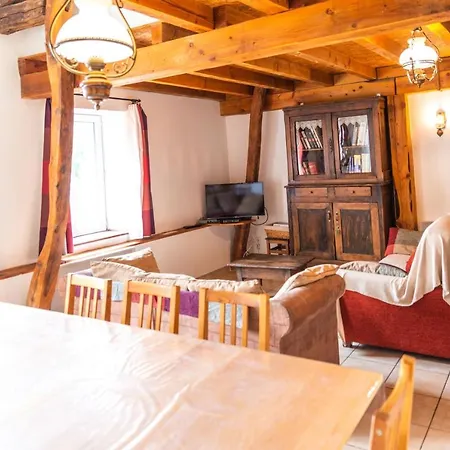 Les Quatre Saisons Holiday home